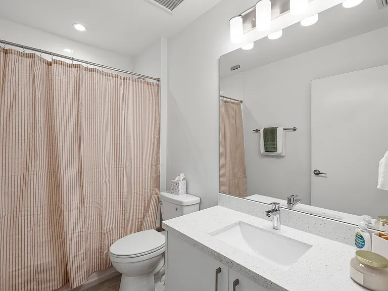 1201 SW 27th Ave #401 — Photo 14