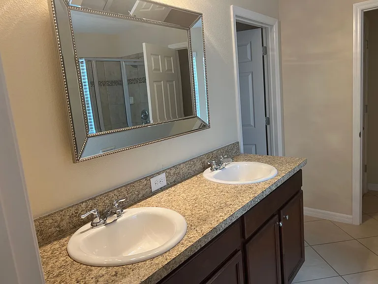 642 Andalusia Loop — Photo 32