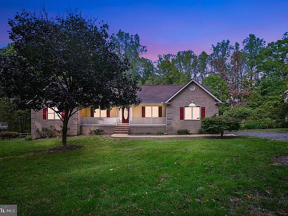 3rd image of 14 Ryland Rd