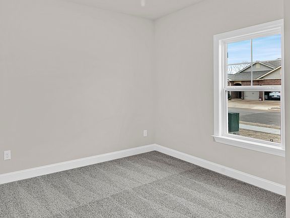 4th image of 28140 Saddle Springs Dr NW