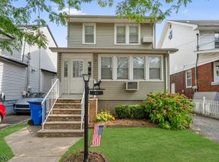 11 Ayer Pl, Rutherford, NJ 07070