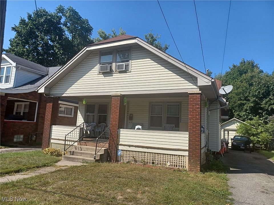 1st image of 824 W La Clede Ave