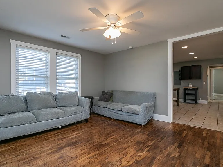 1514 Richardson St — Photo 3