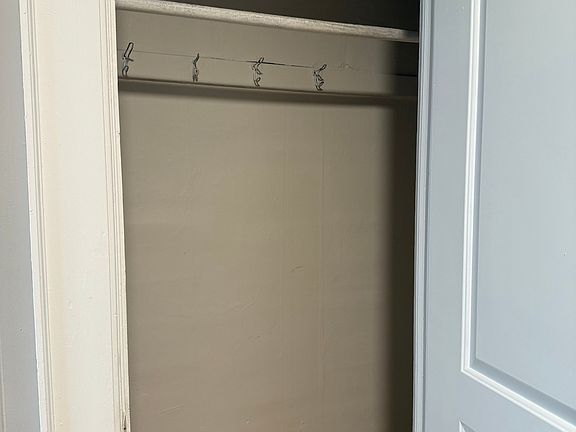 4th image of 825-827 Westcott St #A226b3ce1
