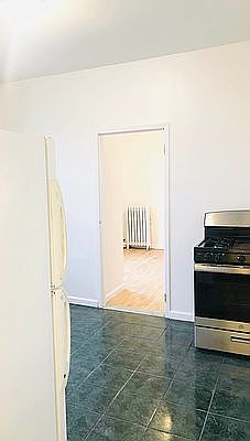 3rd image of 24-31 Steinway St #16
