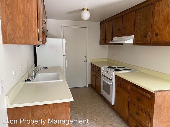 5th image of 702 Villanova Dr #702