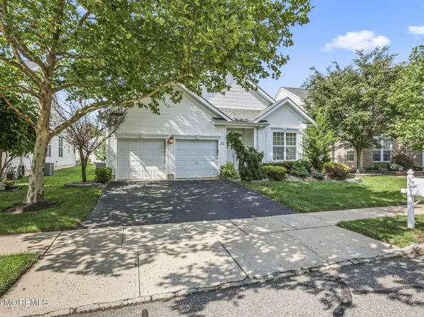 35 Hartack Road, Manalapan, NJ 07726