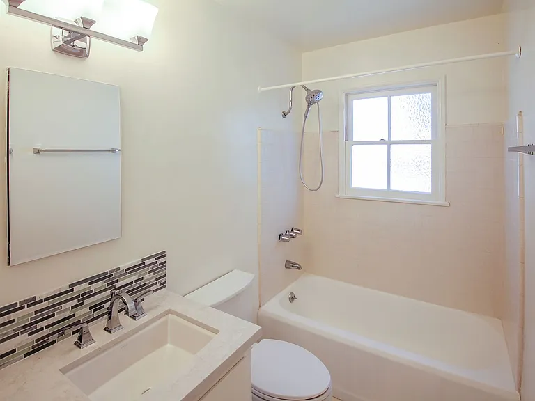 4426 Calhoun Ave — Photo 4
