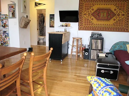 Rented by Roseann Lettieri Realty | media 14