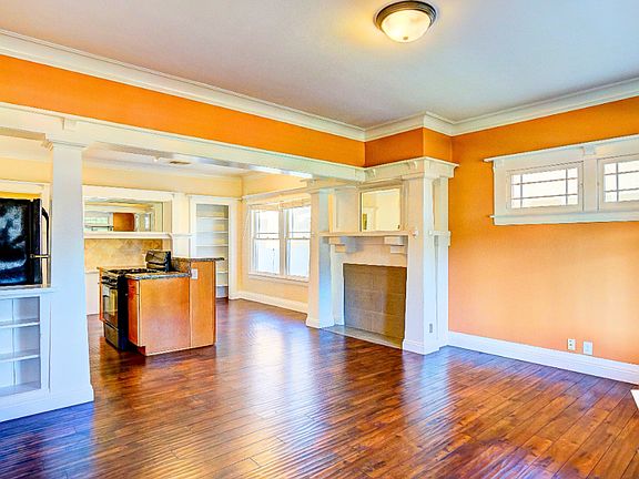 3rd image of 1247 W 37th Dr #4B-4Ba-1403Sqft
