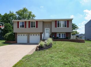 112 Burk Ln, Harrison, OH 45030