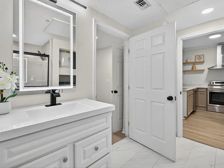 1910 E Palm Ave #8214 — Photo 16