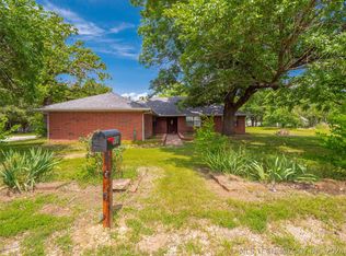 106 4th St, Stuart, OK 74570
