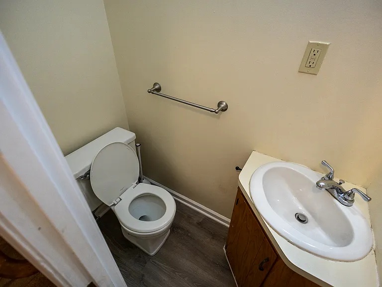 58 Woodley Ct #10 — Photo 53