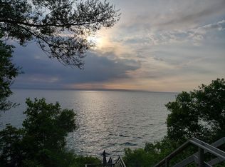 2915 Lakeshore Rd, Applegate, MI 48401