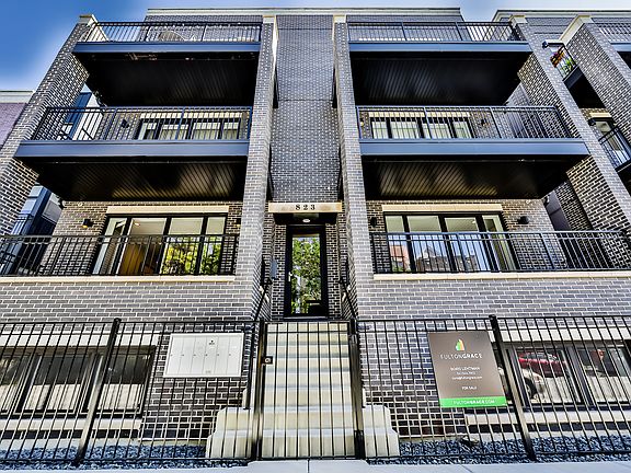 2nd image of 823 N Paulina St #3S
