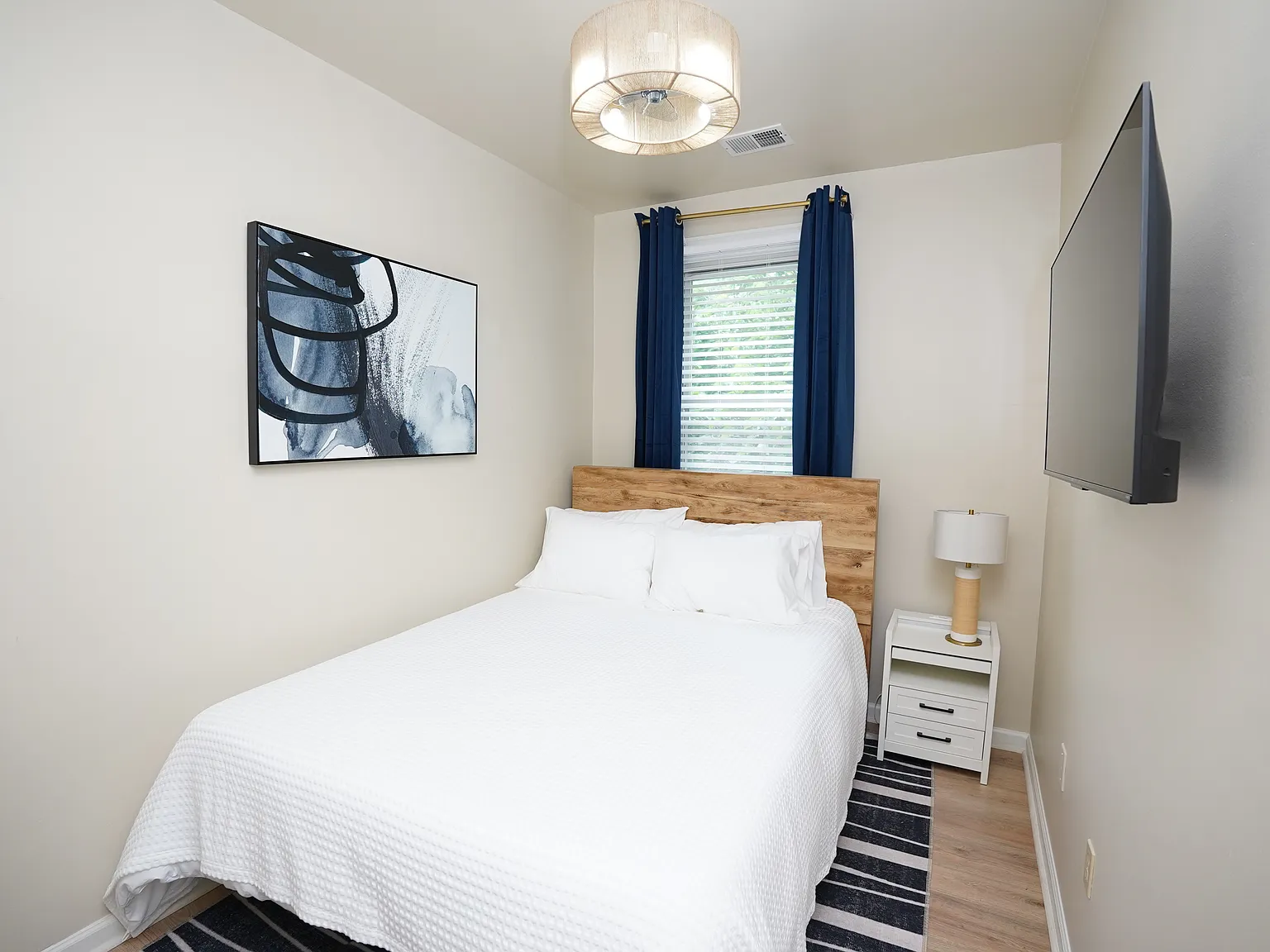 2 bed, $4,600 — Photo 4