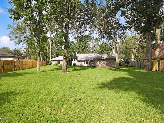 2nd image of 774 Arran Ct
