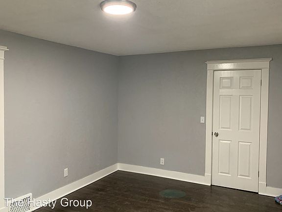 3rd image of 3742 Highland Ave Unit 610