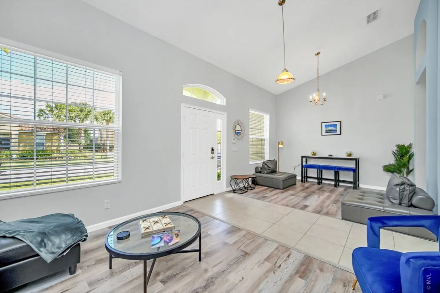 4 bed, 3.0 bath, 2174 sqft, $5,555 — Photo 4