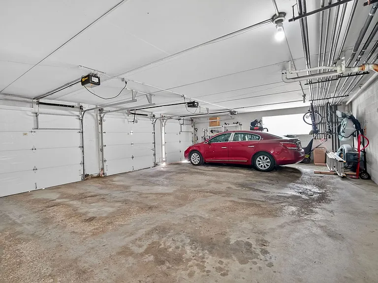 5616 Hickman Rd #3 — Photo 8