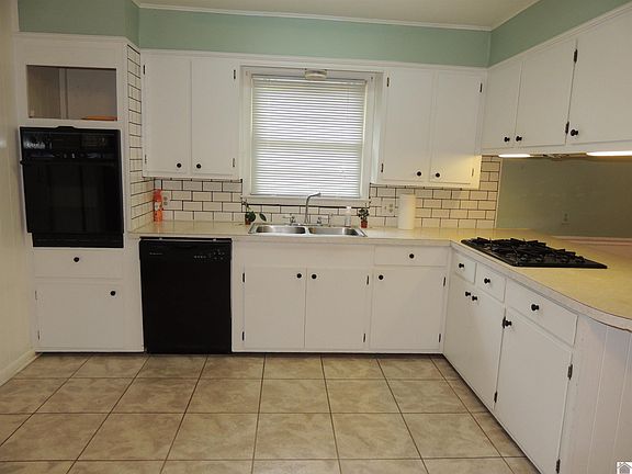 4th image of 209 Fairlane Dr