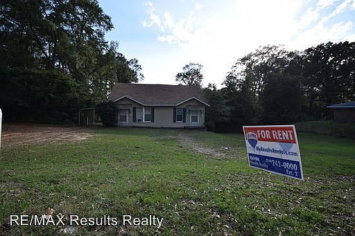 1st image of 1353 1st St