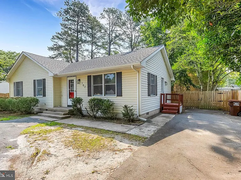 107 Walden Dr — Photo 28