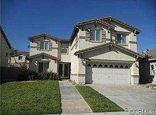 16852 Oakmont Ln, Fontana, CA 92336