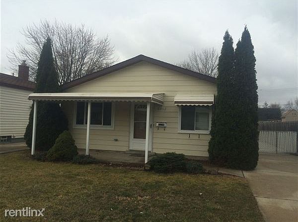 8452 Farnum Ave, Warren, MI 48093 | Zillow
