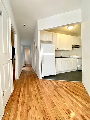 Rented by Zjama Realty Corp | media 5