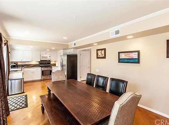 Open kitchen/dining area
