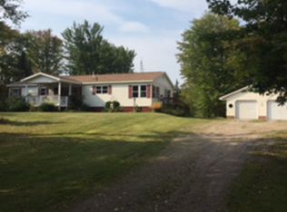 5810 S Riverside Dr, Sault Sainte Marie, MI 49783