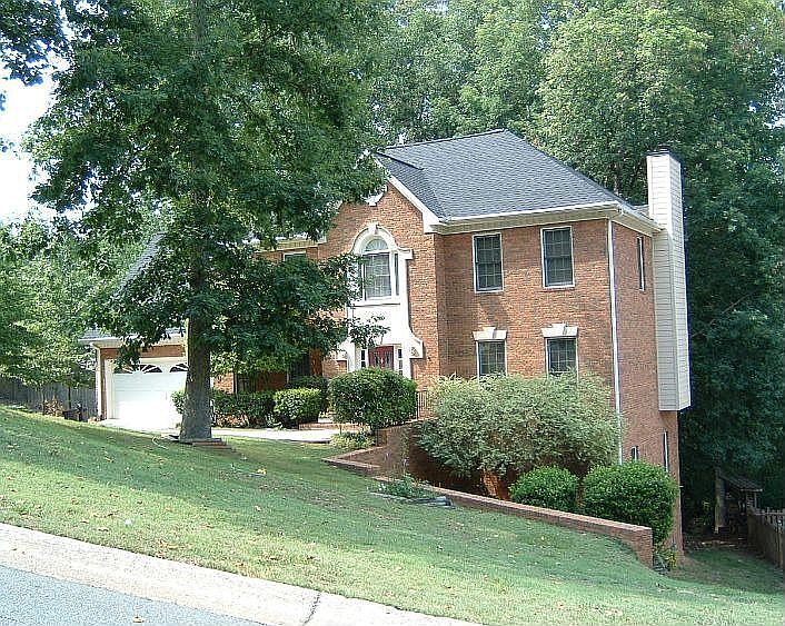 746 MAGGIE CT