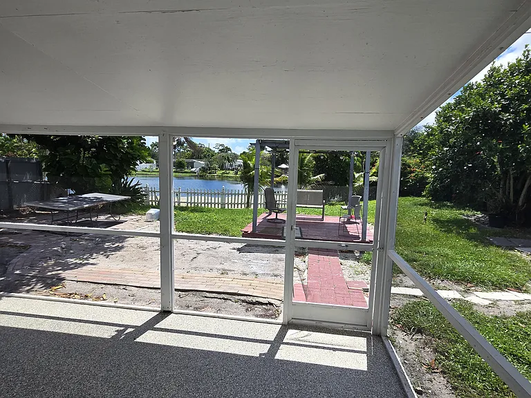 720 S Haverhill Rd — Photo 14