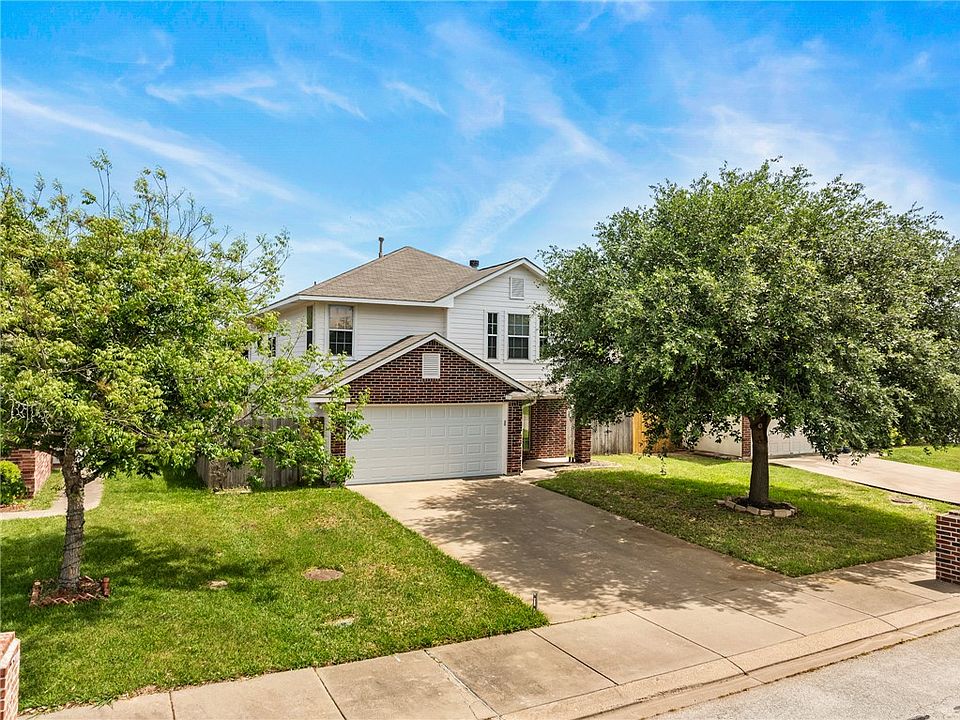 1st image of 602 Plano Dr