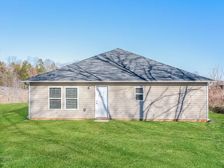 2407 Heritage View Ln — Photo 14