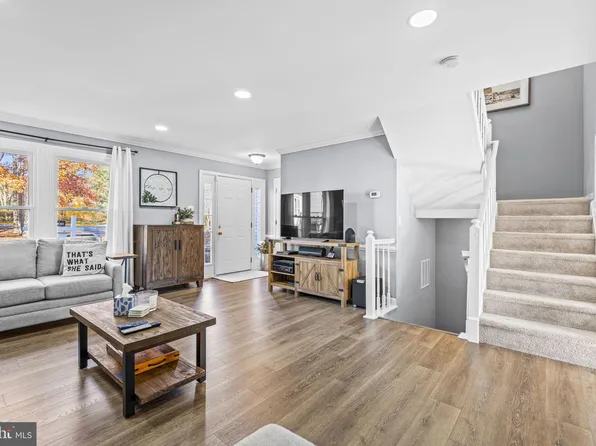 3715 Ottawa Ct, Woodbridge, VA 22192