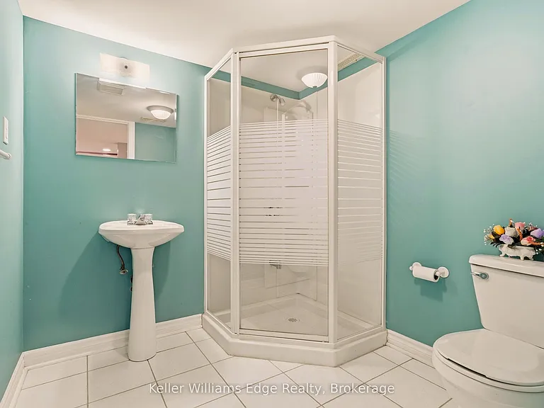 6760 Dillingwood Dr — Photo 37