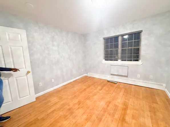 1411 Saint Mark's Avenue image 5 of 13