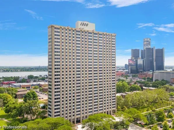 1300-2302 E Lafayette Blvd, Detroit, MI 48207