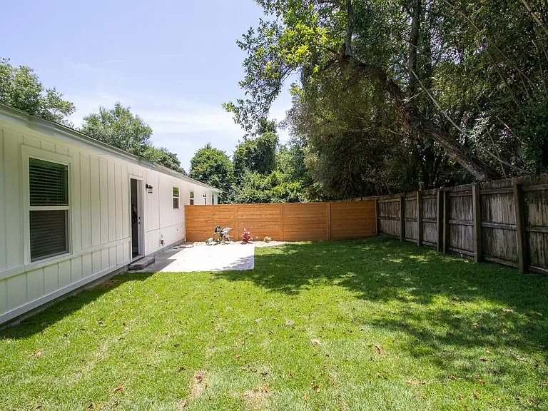 91 Faron Cir — Photo 24