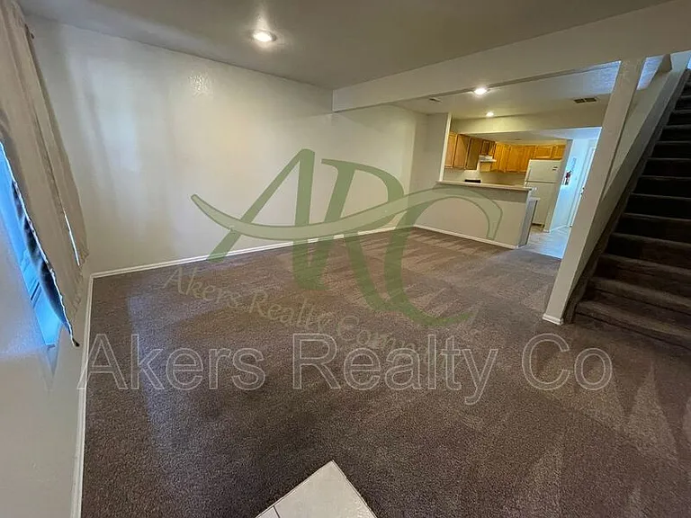 178 E Spaulding Ave — Photo 2