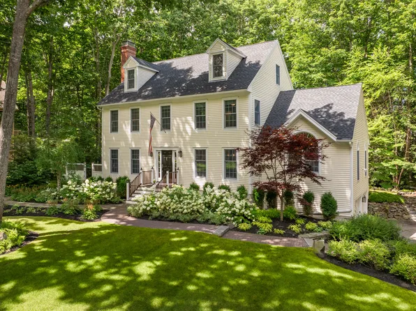 27 Boban Street, York, ME 03909