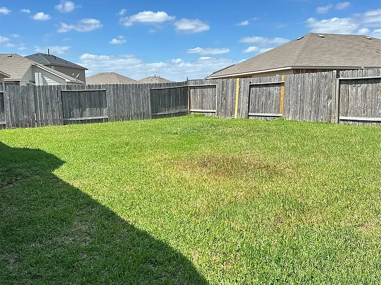 5202 Lilac Hollow Ln — Photo 21