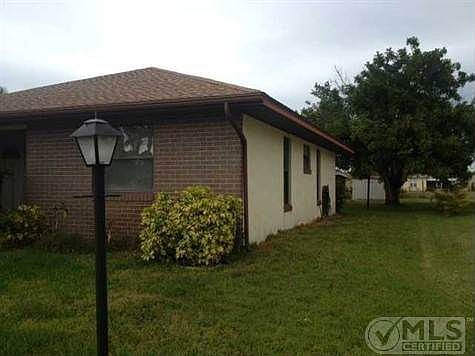 2nd image of 2101 SE Bowie St