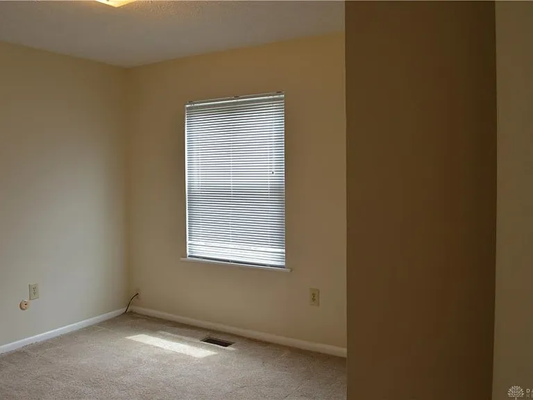 1217 Robbins Run Ct — Photo 18