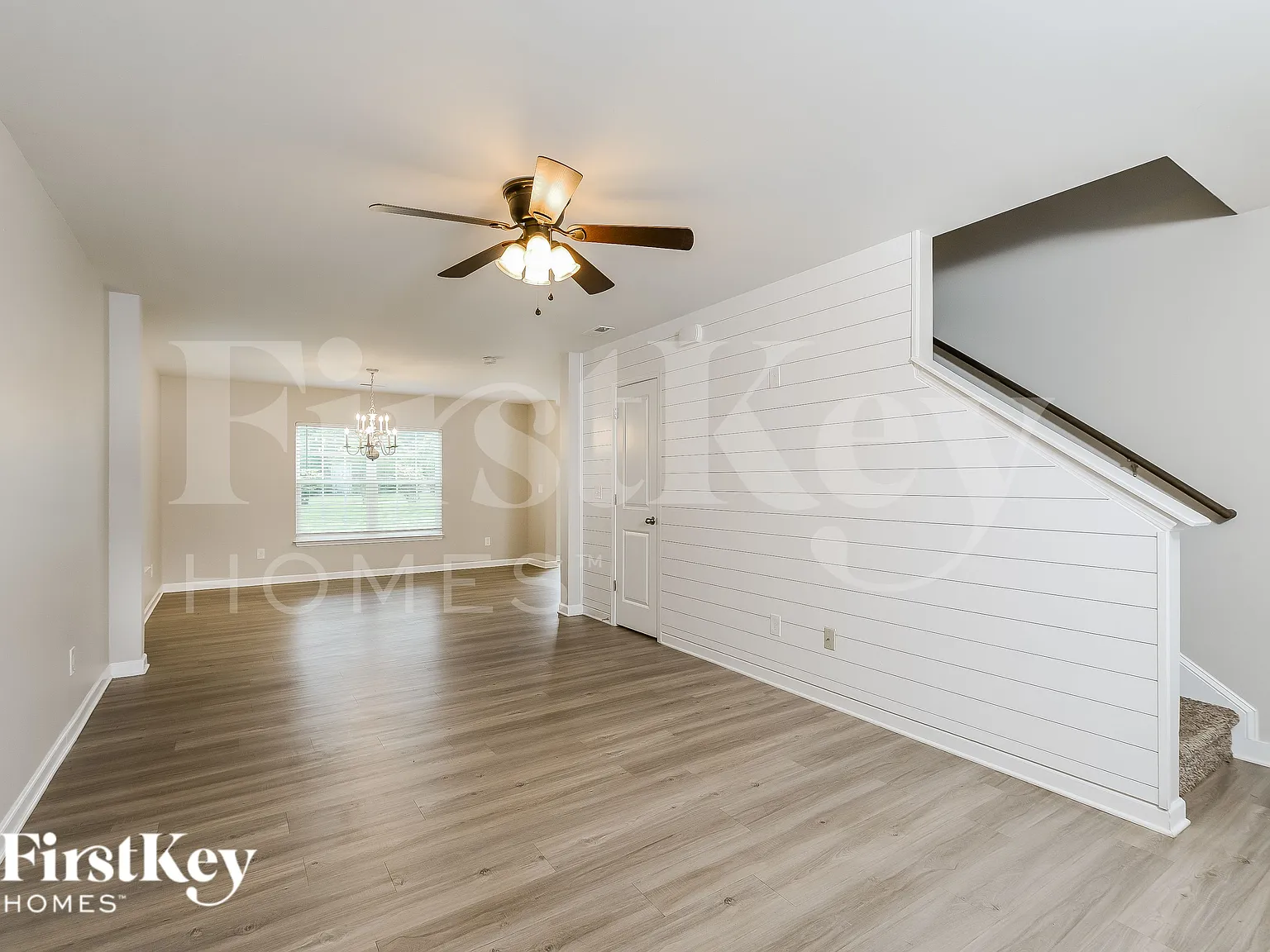 3 bed, 2.5 bath, 1919 sqft, $2,240 — Photo 4