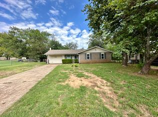 1112 P St, Barling, AR 72923