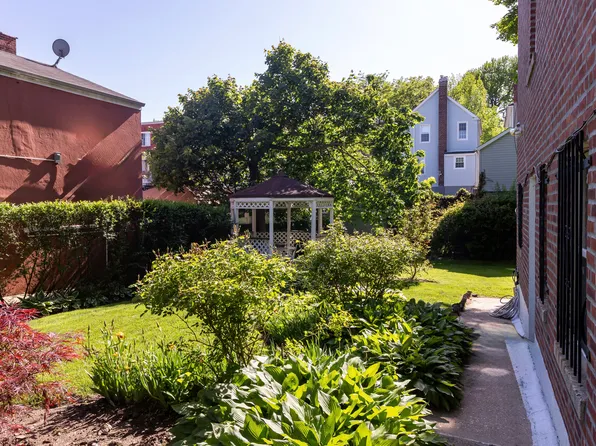 4167 Bruner Avenue image 2 of 13